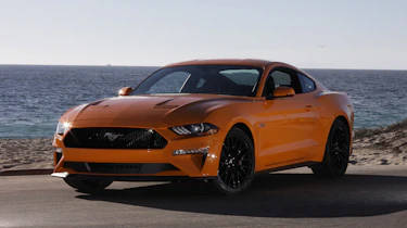 Ford Mustang - front/side