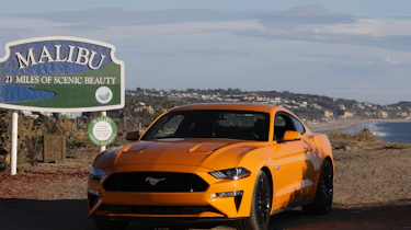 Ford Mustang - front static