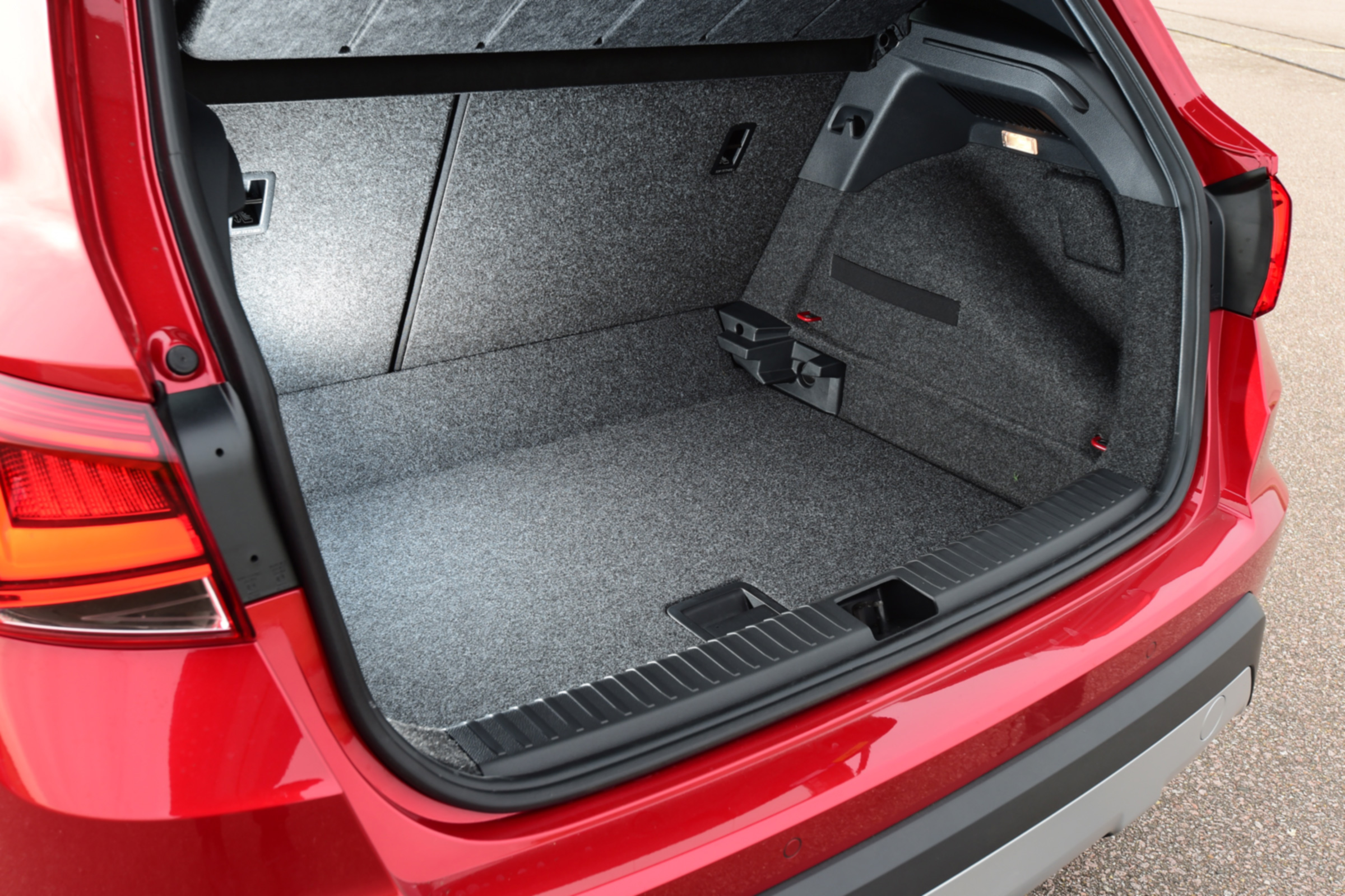 SEAT Arona - boot