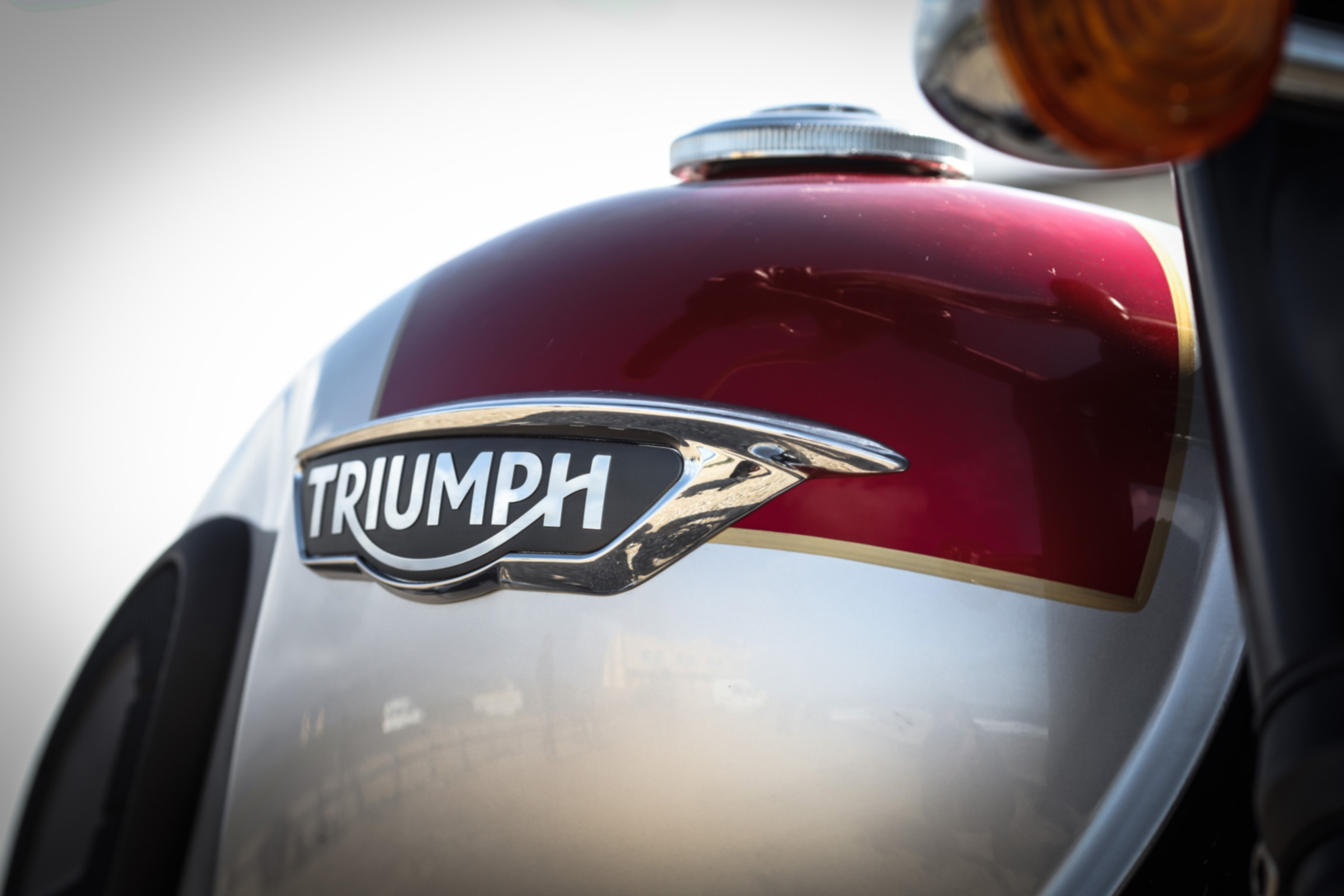 Triumph Bonneville T120 review - fuel tank