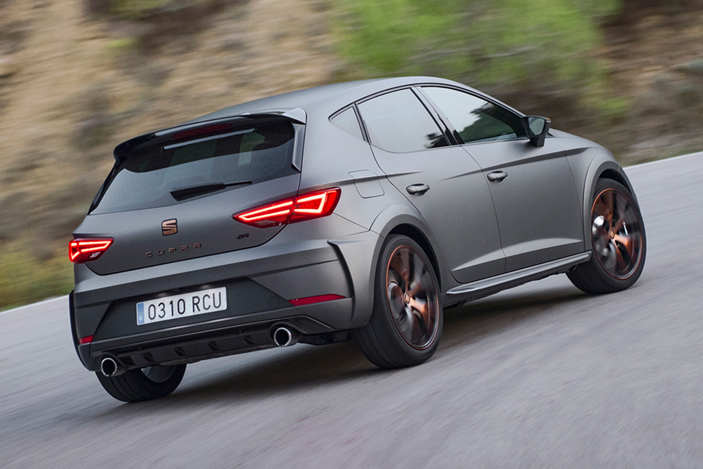 SEAT Leon Cupra R - rear