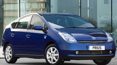 Toyota Prius - front