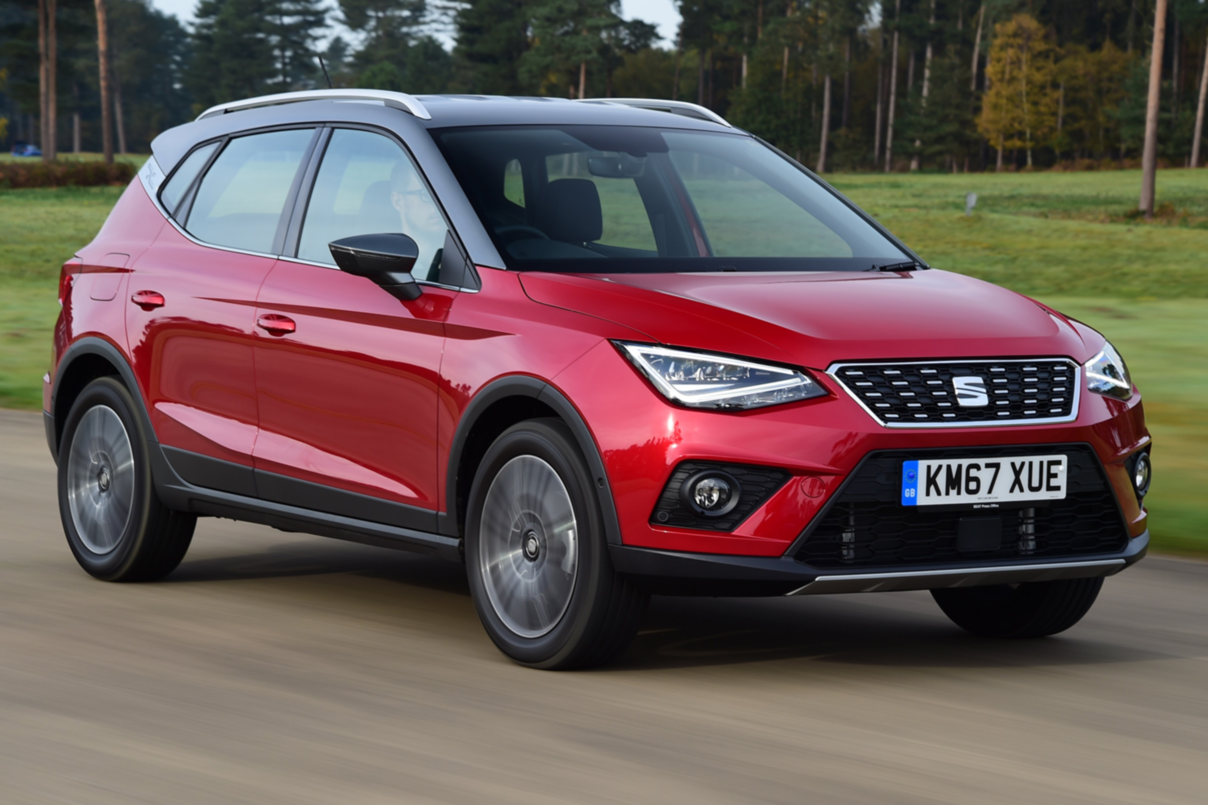 SEAT Arona - front