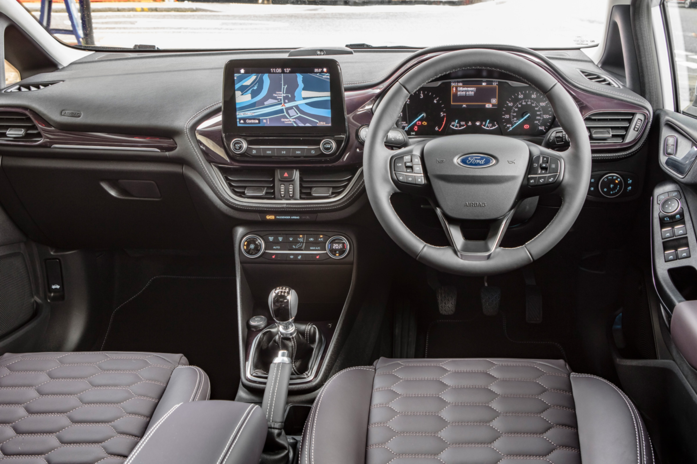 Ford Fiesta Vignale - interior