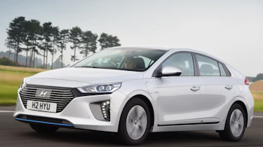 Hyundai Ioniq - front