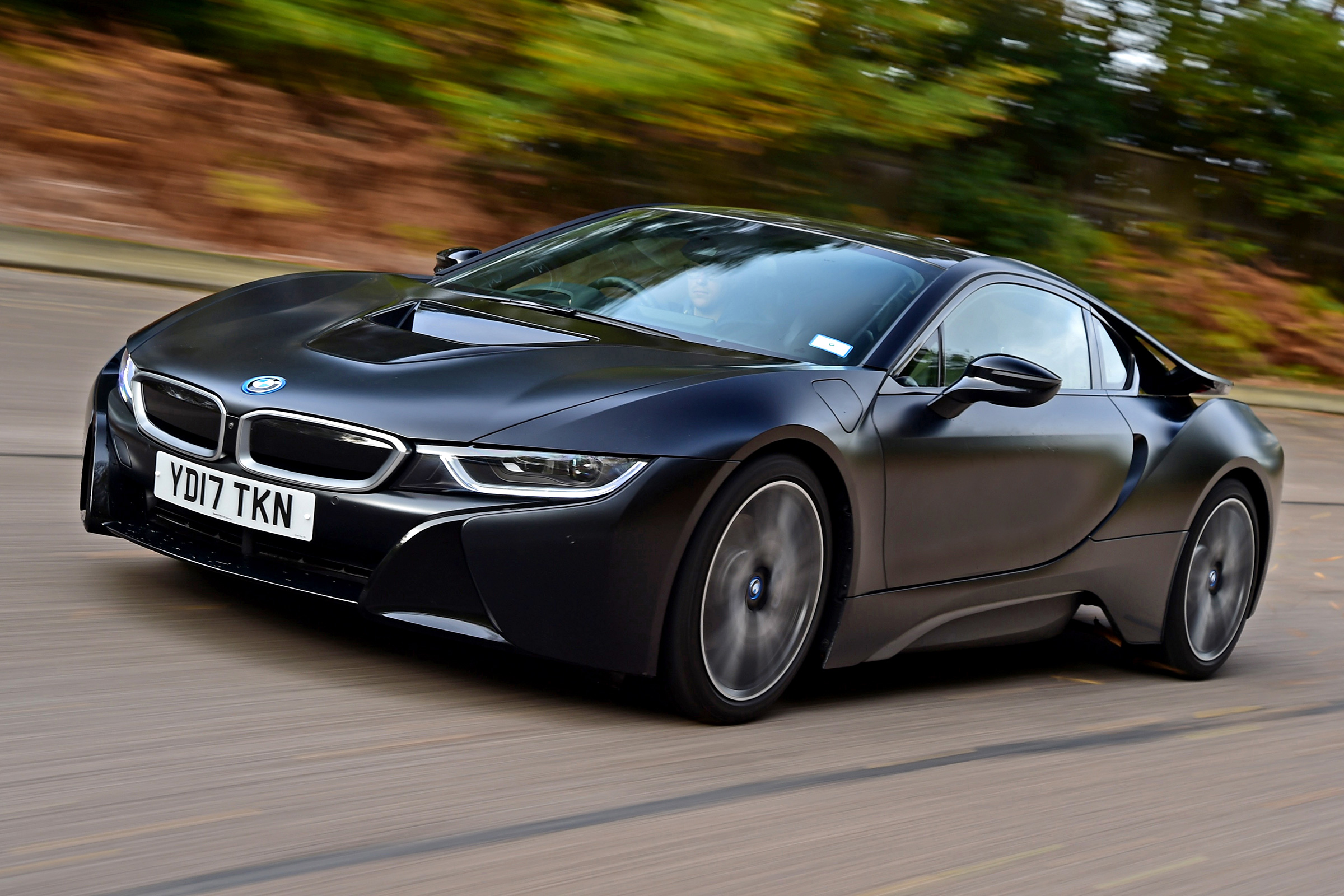 BMW i8 - front
