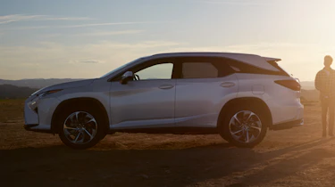 Lexus RX L - side