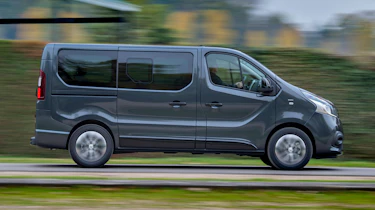 Renault Trafic SpaceClass - side
