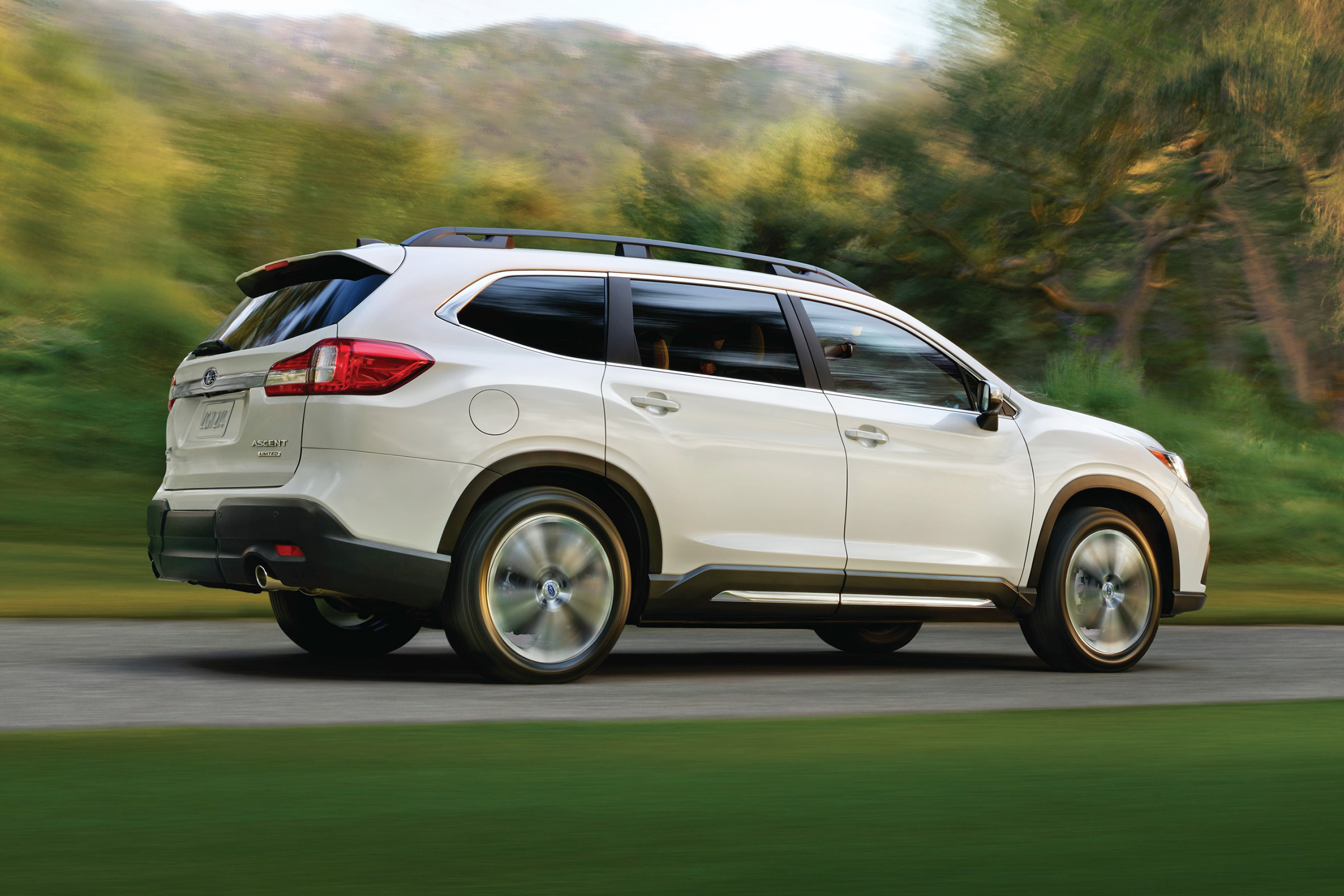 Subaru Ascent - rear