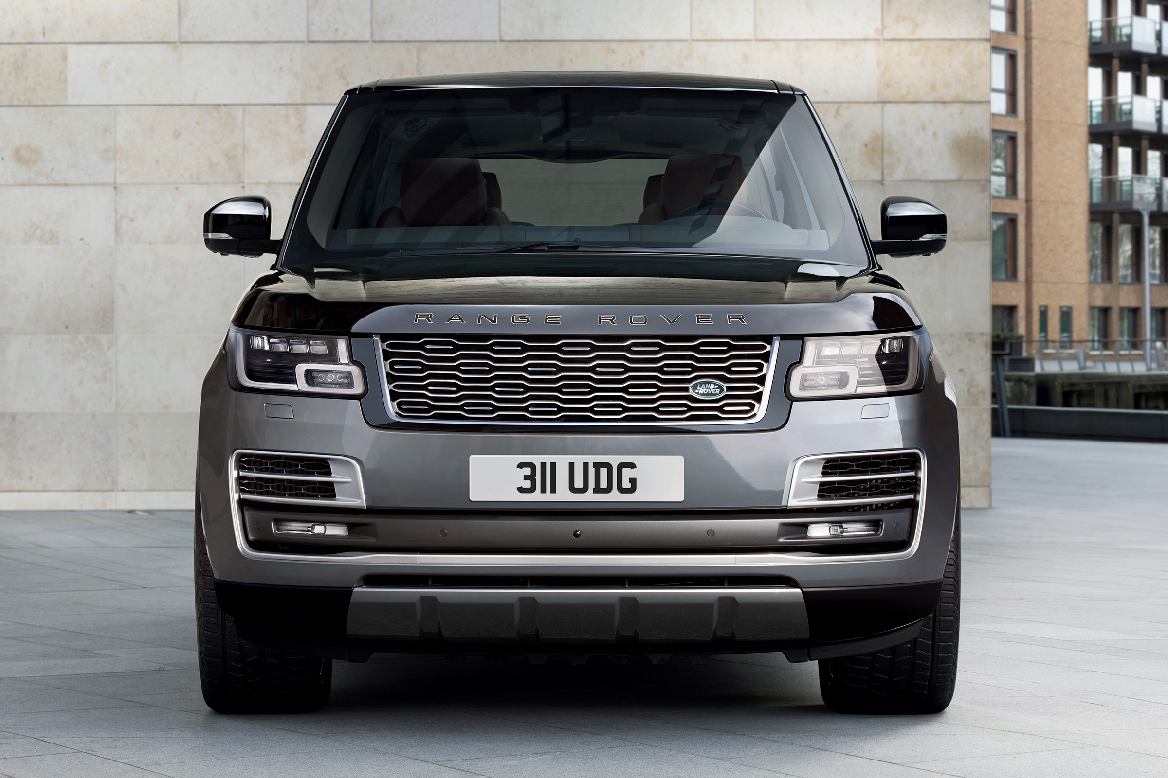 Range Rover SVAutobiography - front