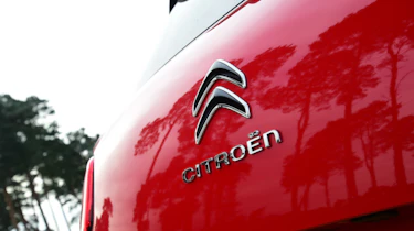 Citroen C3 Aircross - badge close