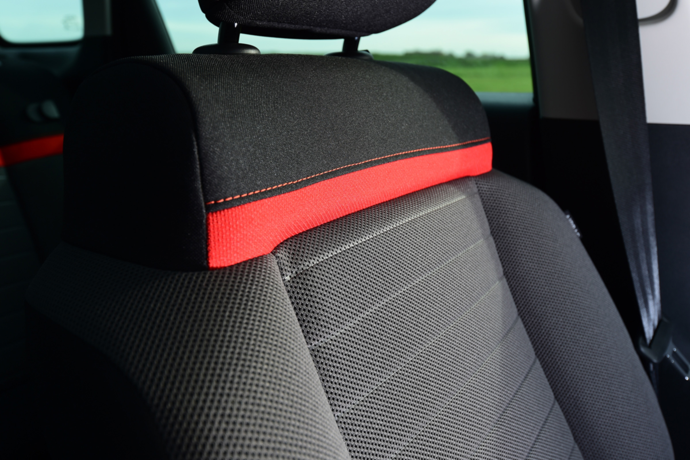 Citroen C3 Aircross - front seat