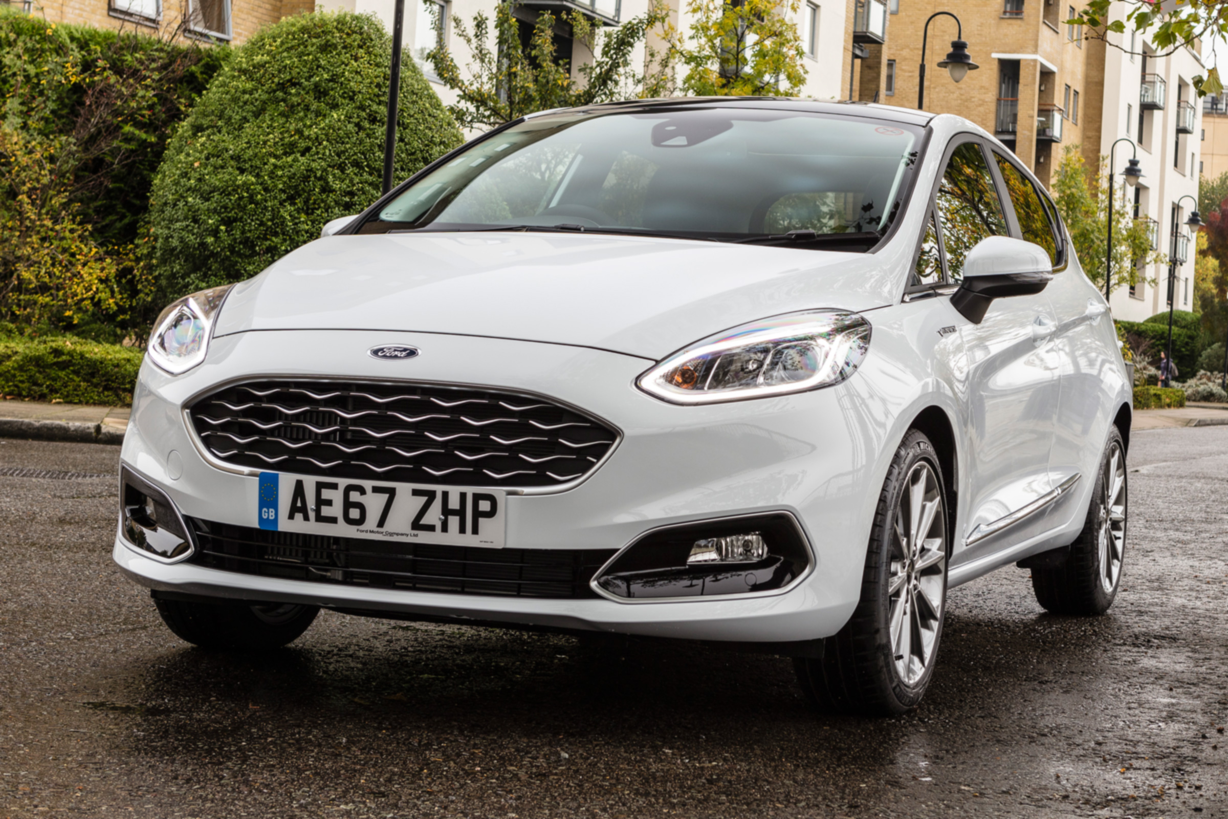 Ford Fiesta Vignale - front grille