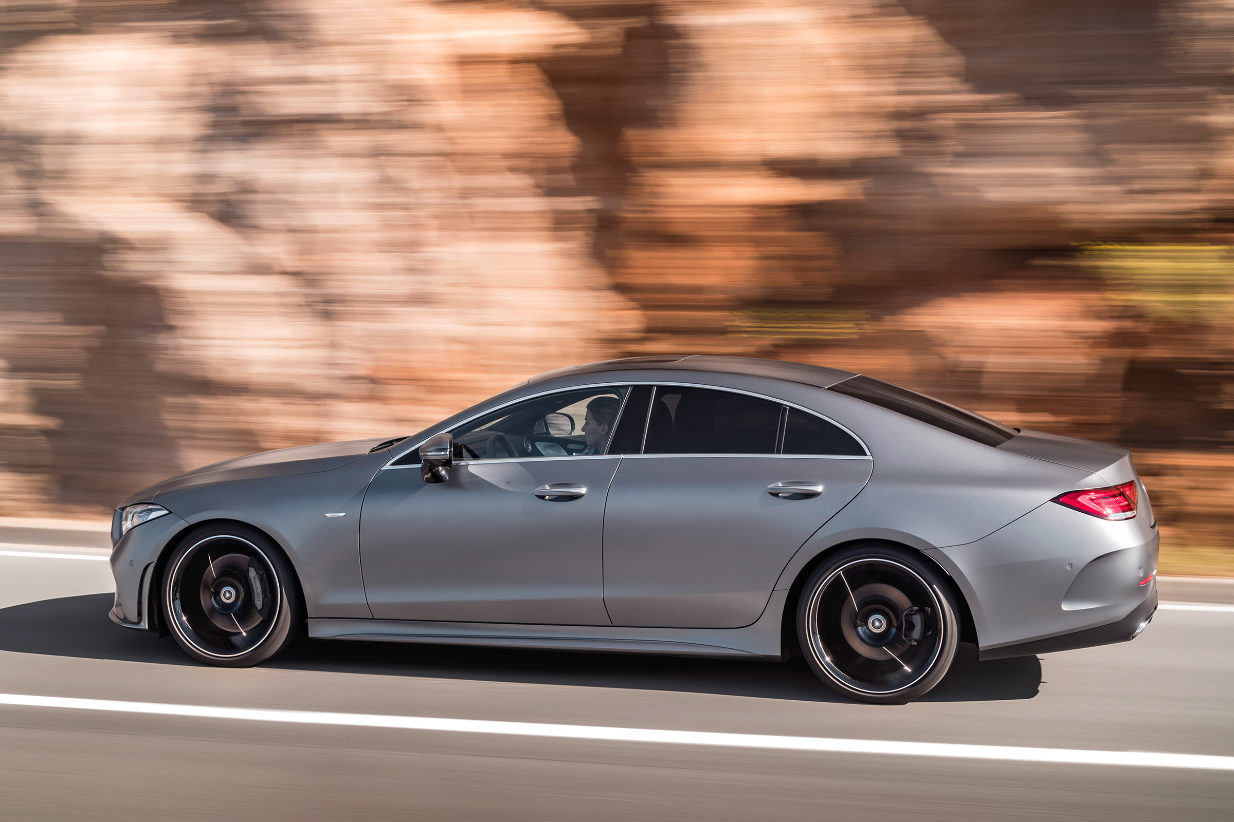 Mercedes CLS - side