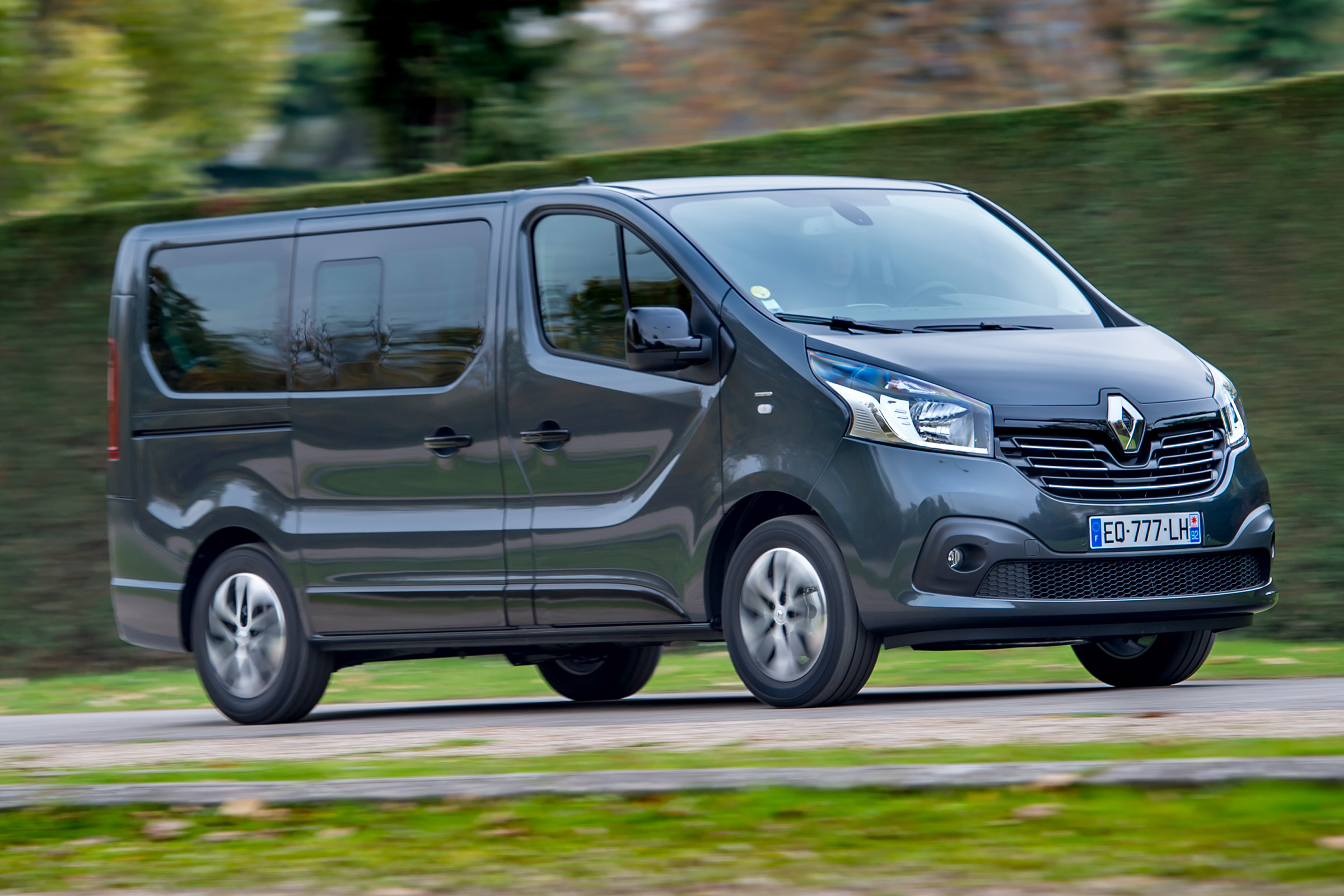 Renault Trafic SpaceClass - front