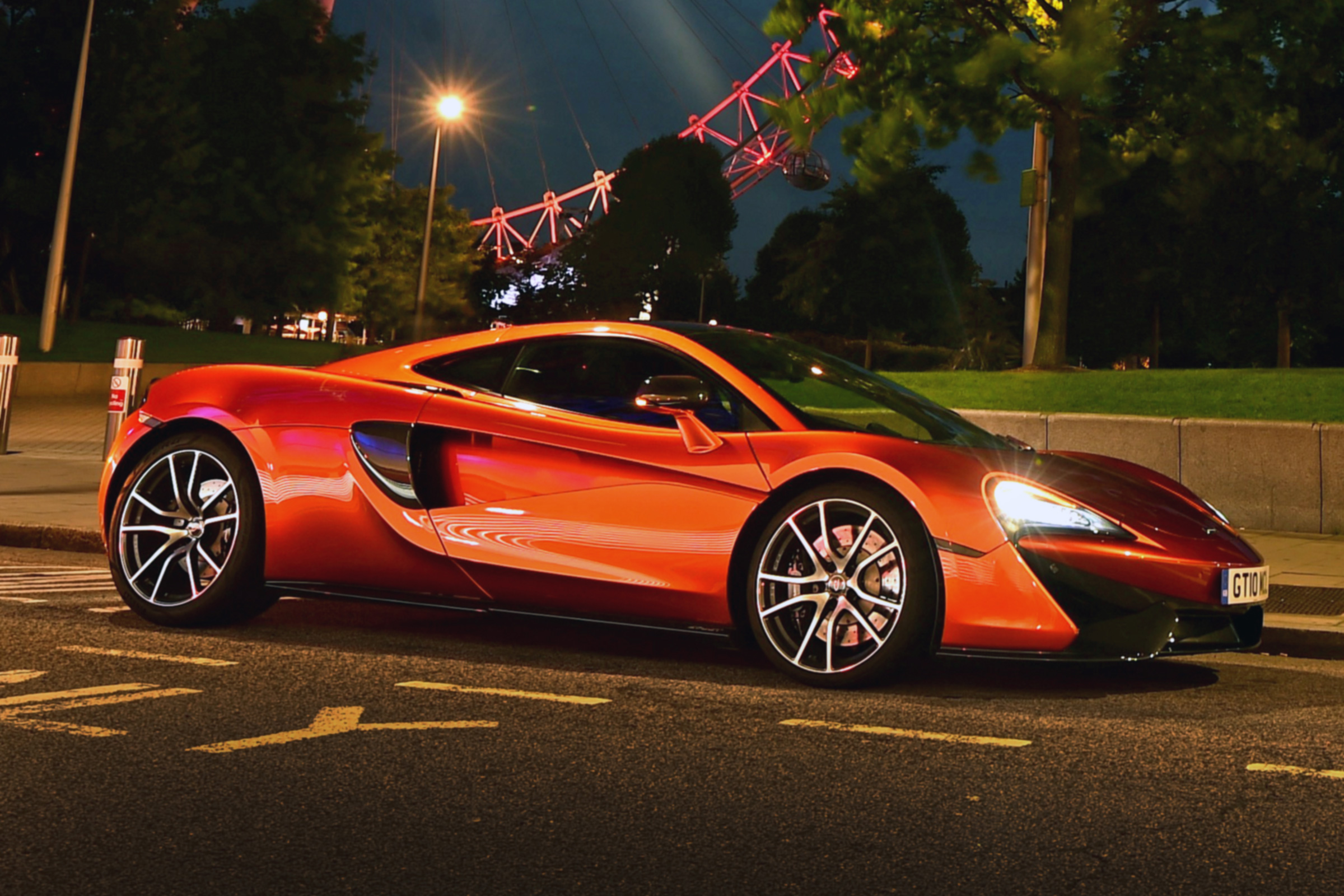 McLaren 570GT long term test final report - front corner parked
