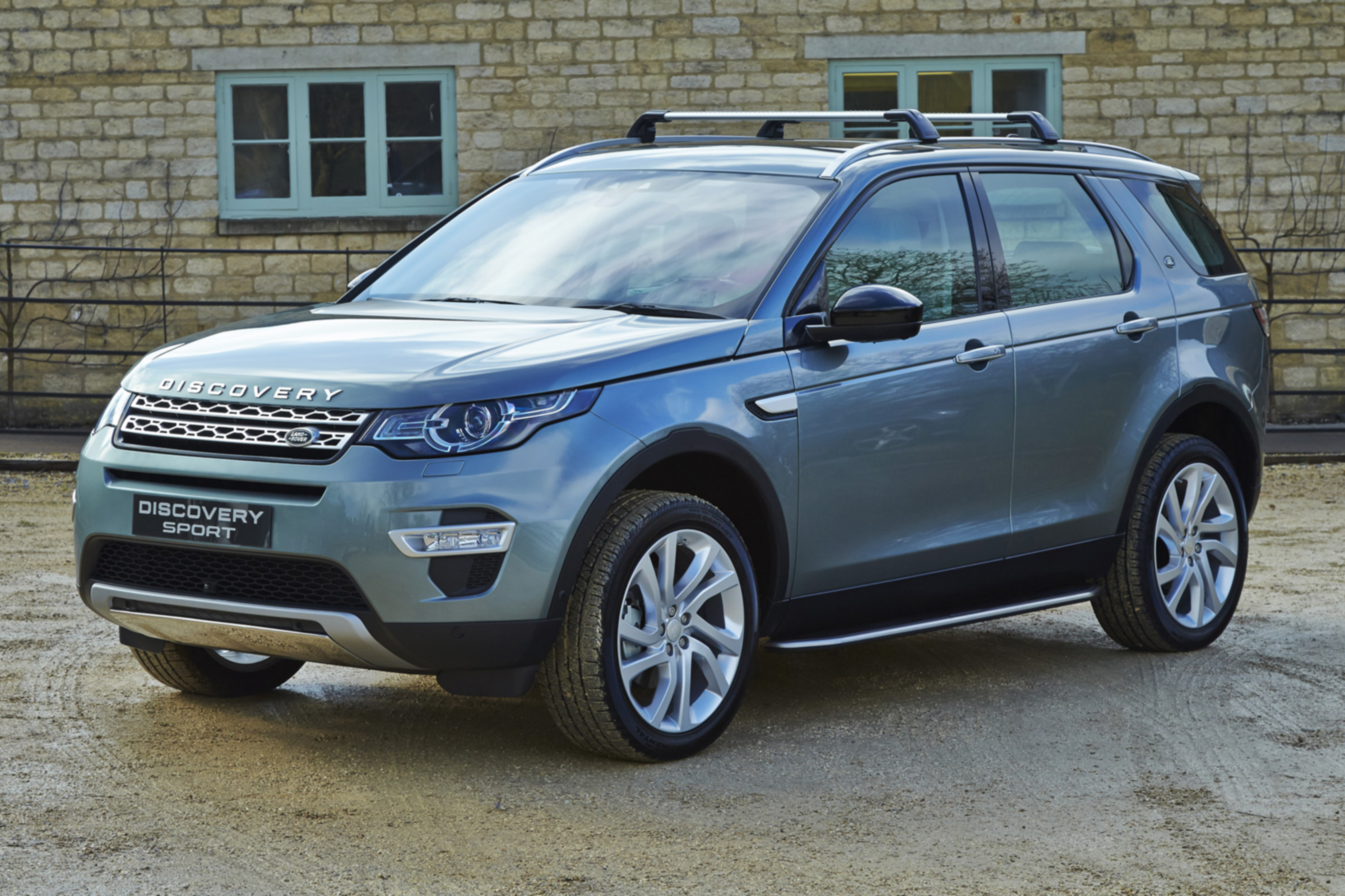 Chinese copycat cars - Land Rover Discovery Sport