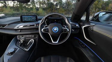 BMW i8 - interior
