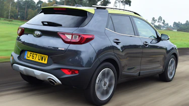 Kia Stonic - rear action
