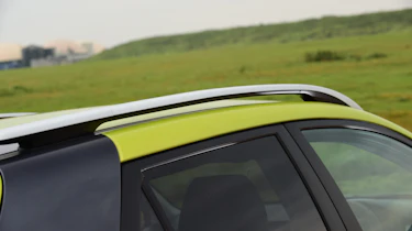 Kia Stonic - roof bars