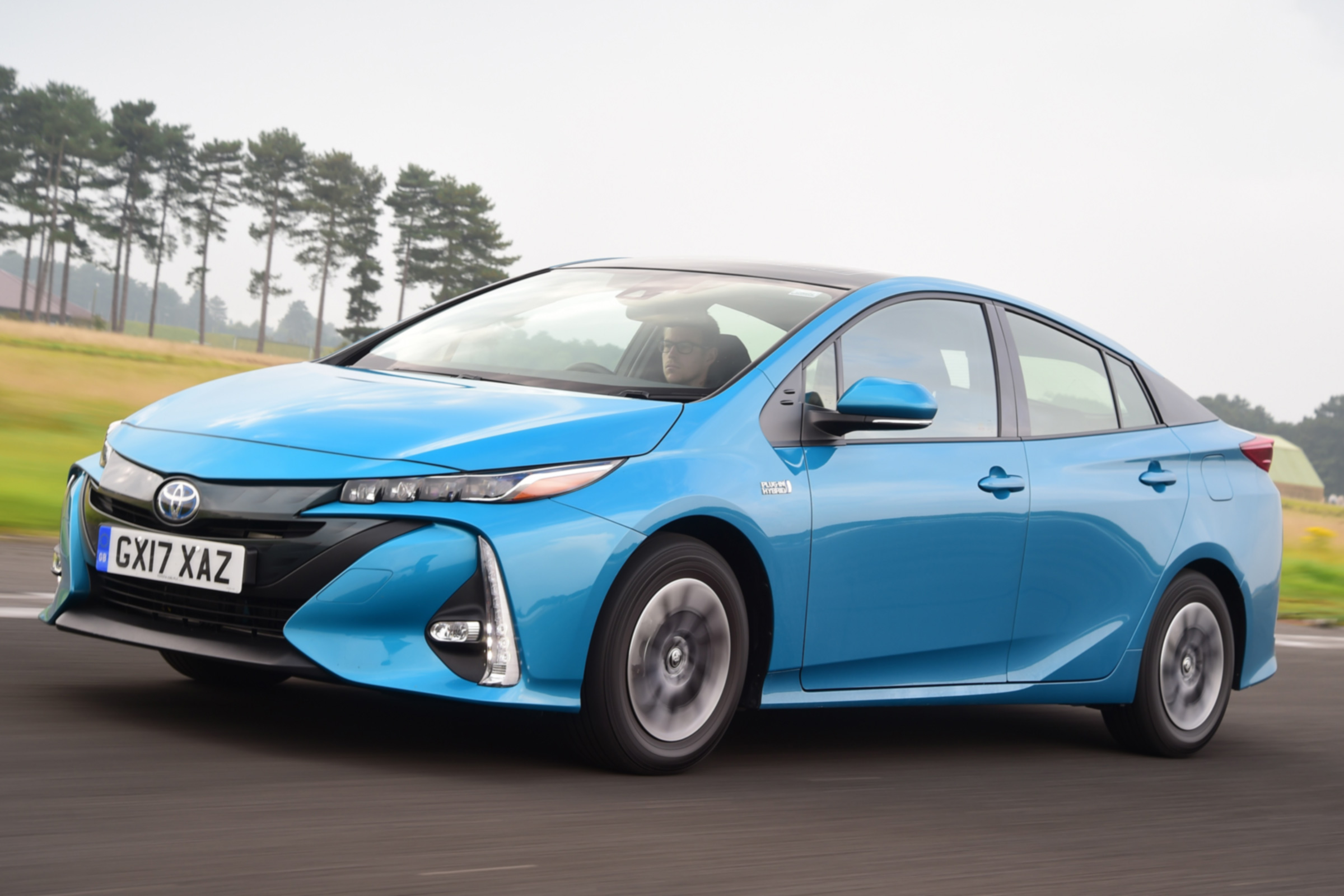 Toyota Prius - front
