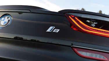 BMW i8 - badge