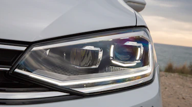 VW Golf SV - headlight