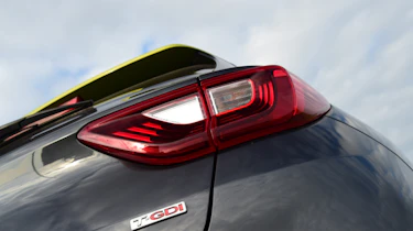 Kia Stonic - rear badge