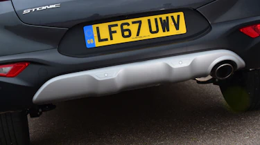 Kia Stonic - exhaust