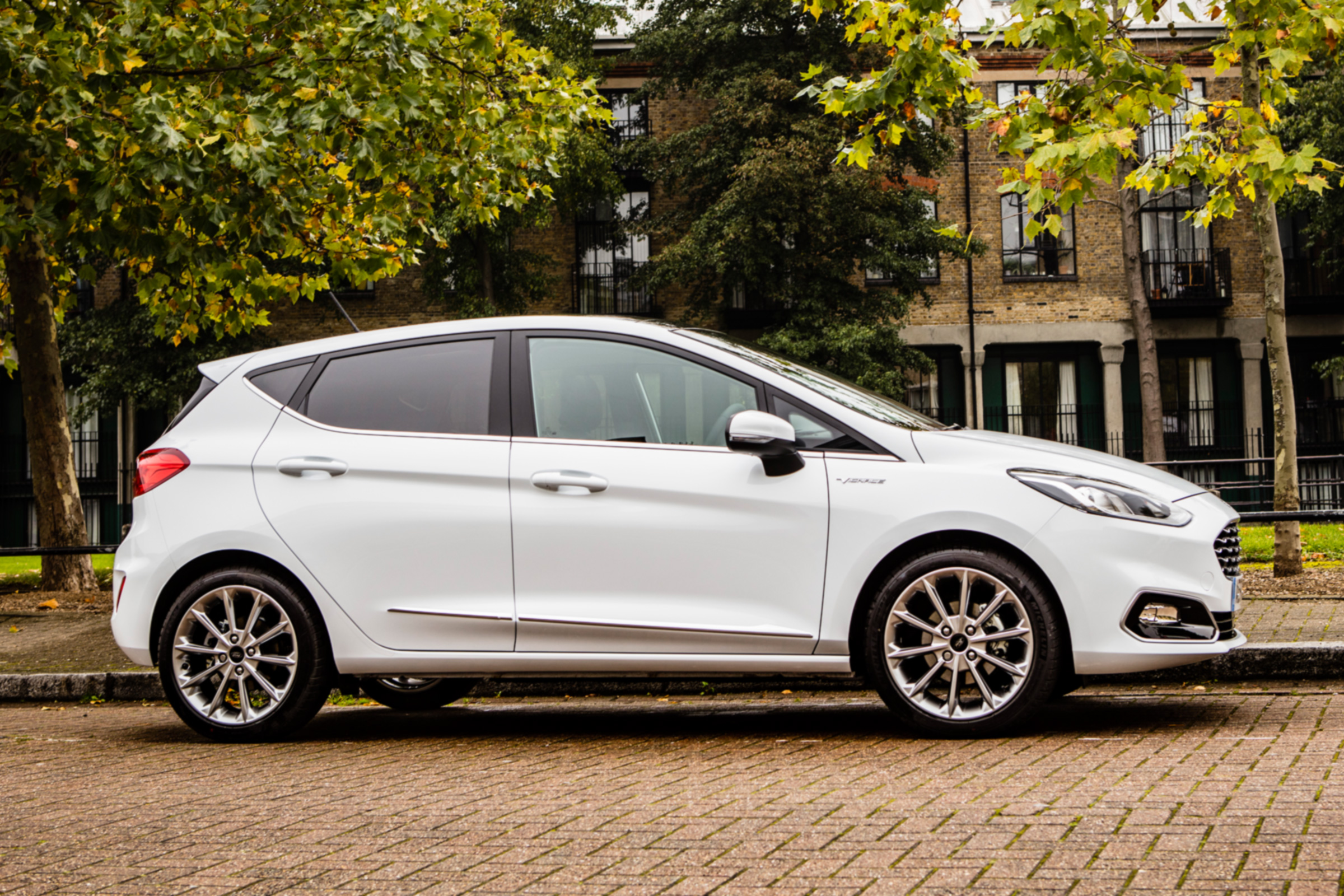 Ford Fiesta Vignale - side profile