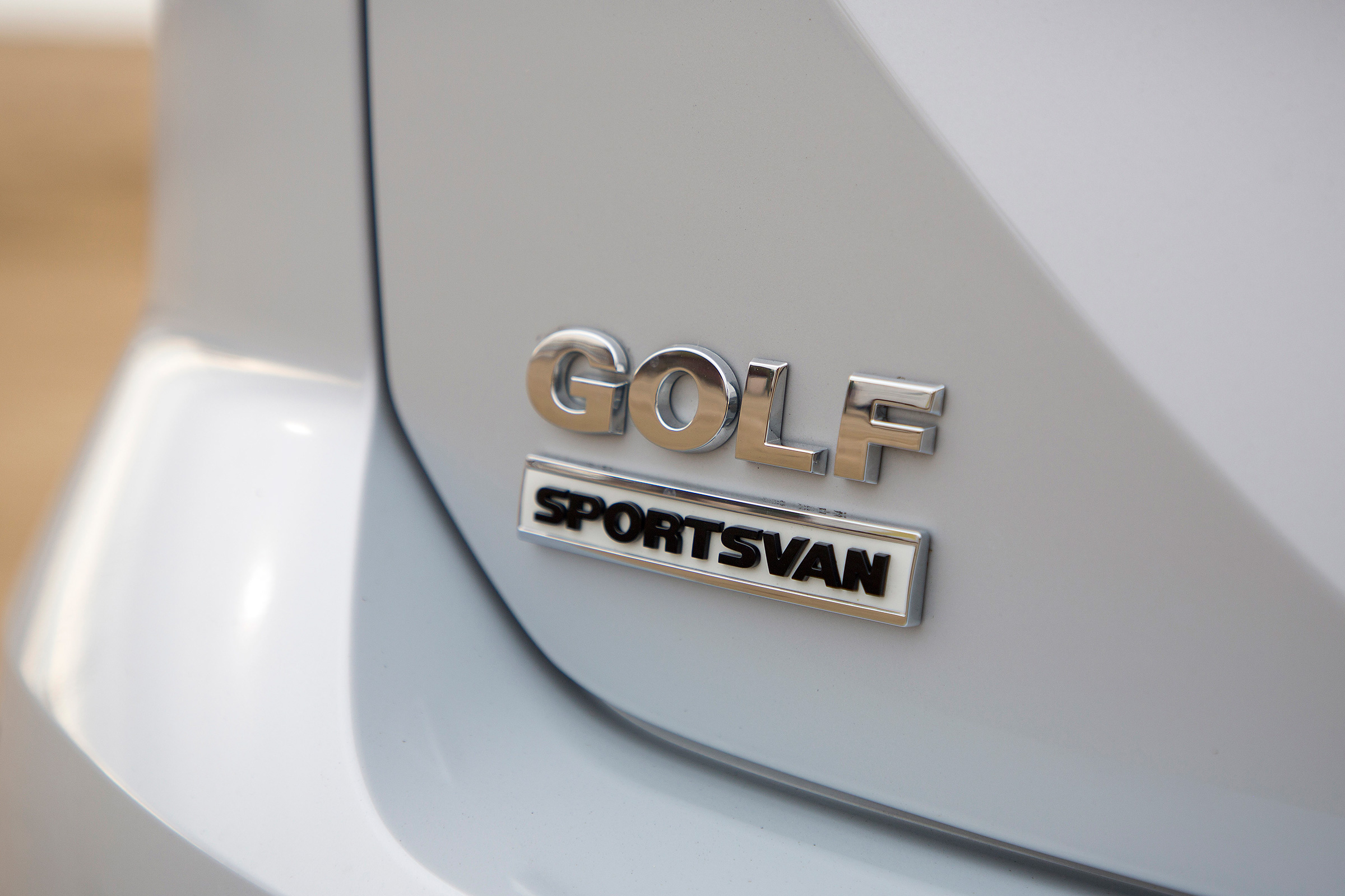 VW Golf SV - badge