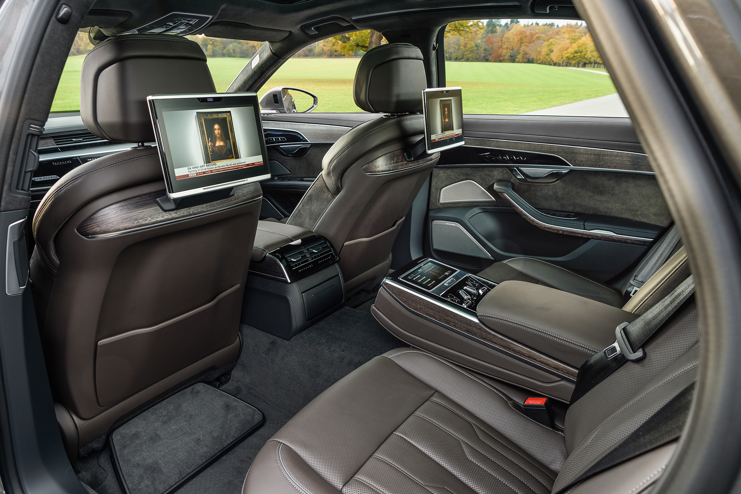 Audi A8 - rear seats