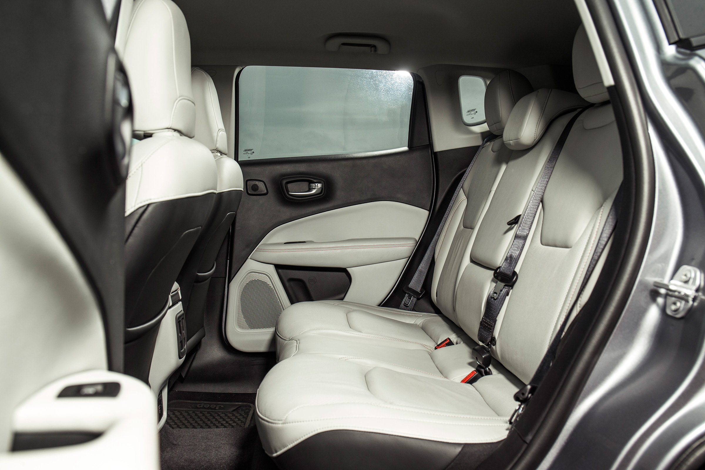Jeep Compass - back seats
