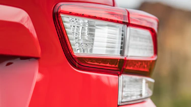 Subaru Impreza 2017 - tail light