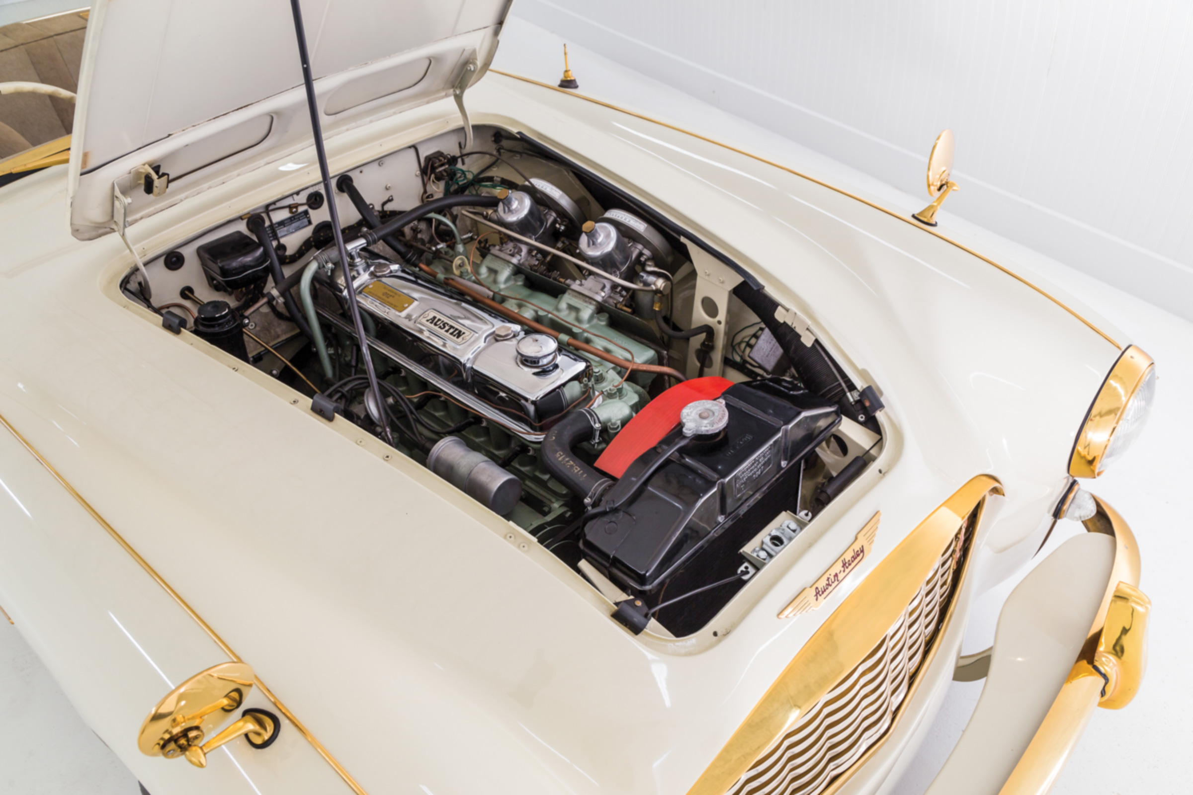 Austin Healey 100-Six - engine bay