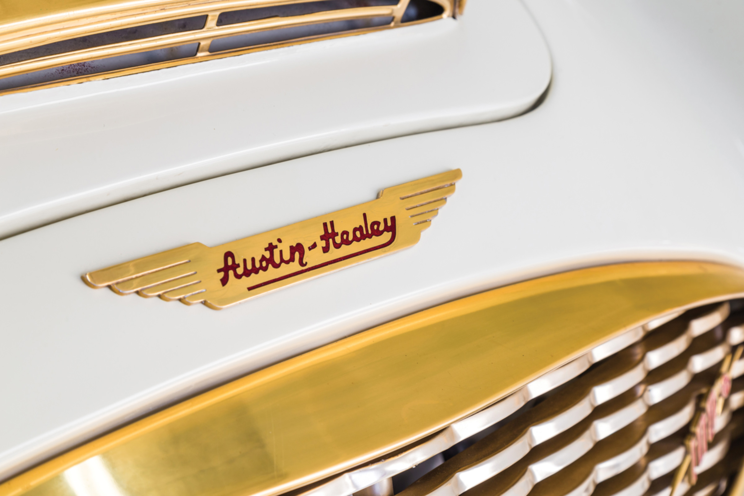 Austin Healey 100-Six - Austin-Healey badge