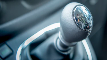 Renault Trafic SpaceClass - gear lever