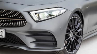 Mercedes CLS - headlight