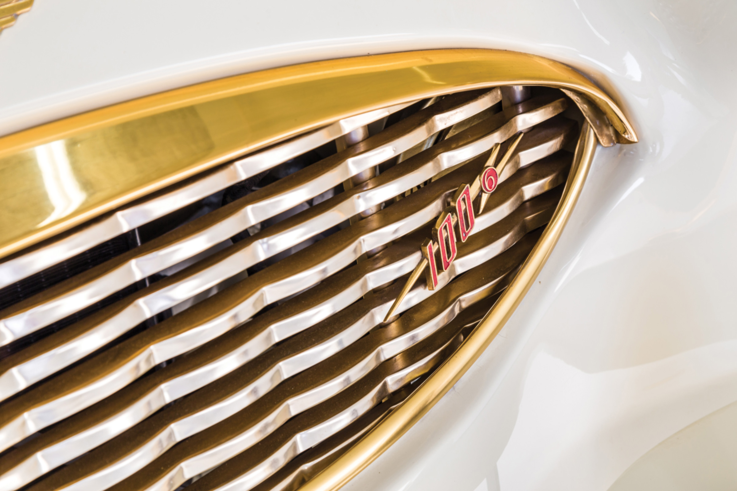 Austin Healey 100-Six - front grille