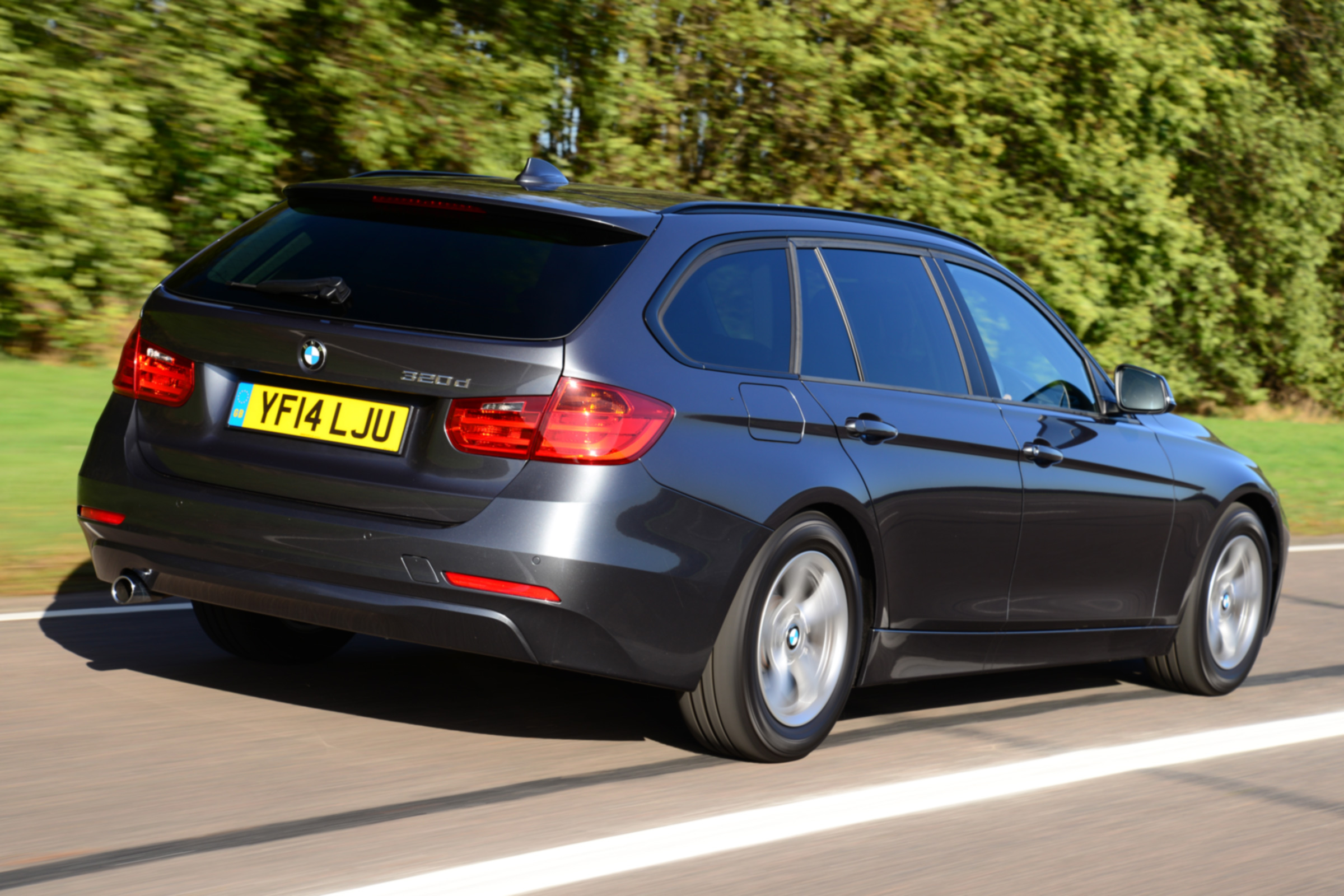 BMW 3 Series Touring - rear quarter