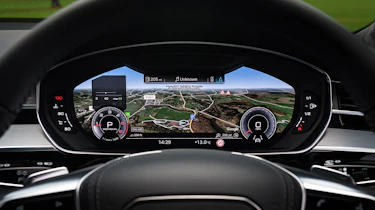 Audi A8 - dash