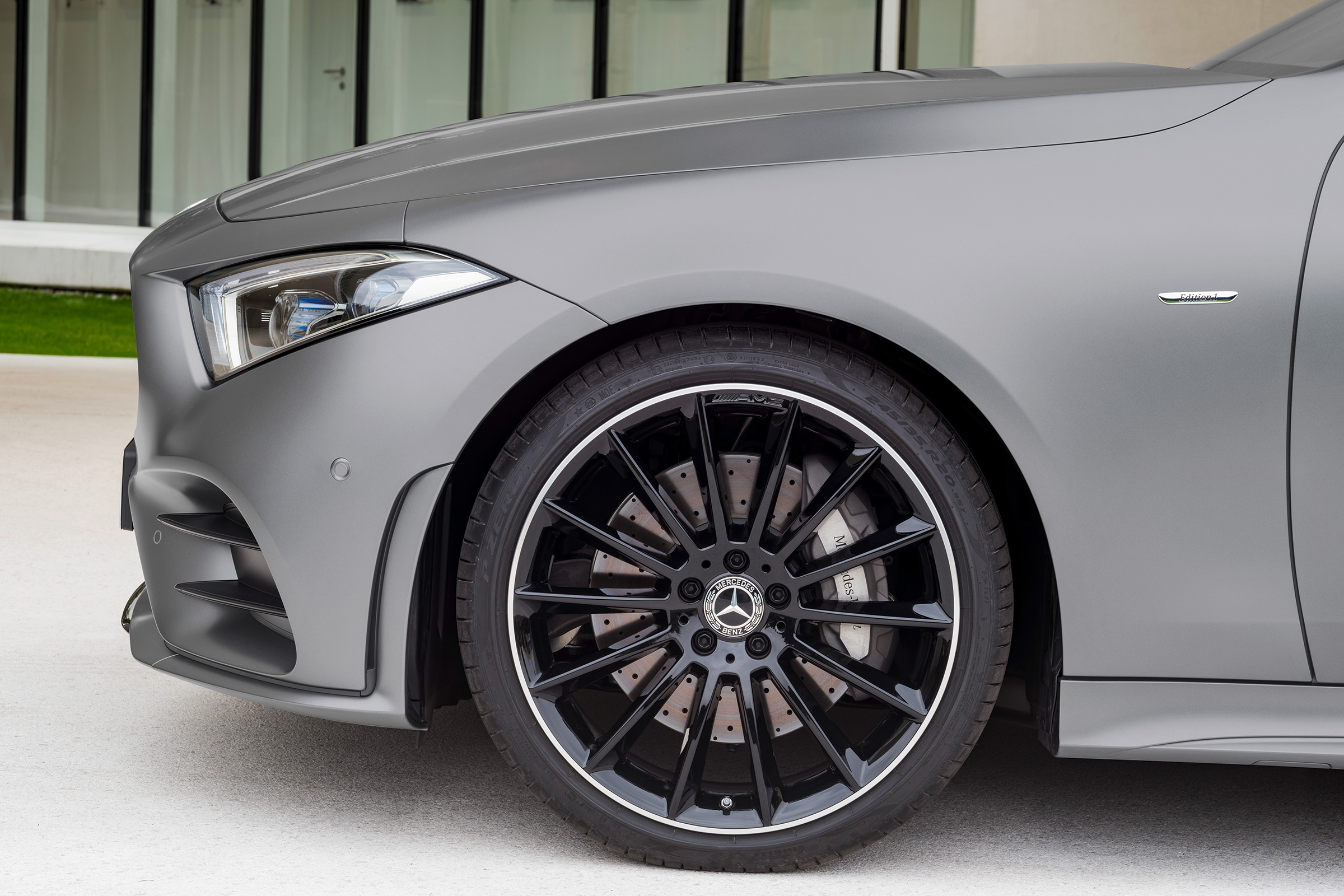 Mercedes CLS - wheel