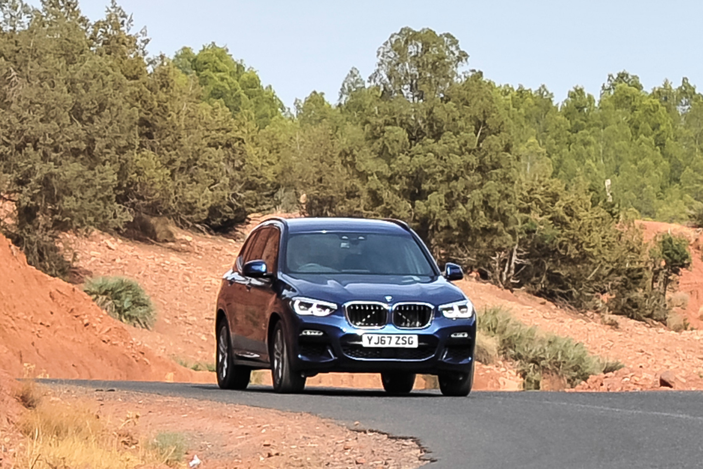 BMW X3 - front cornering