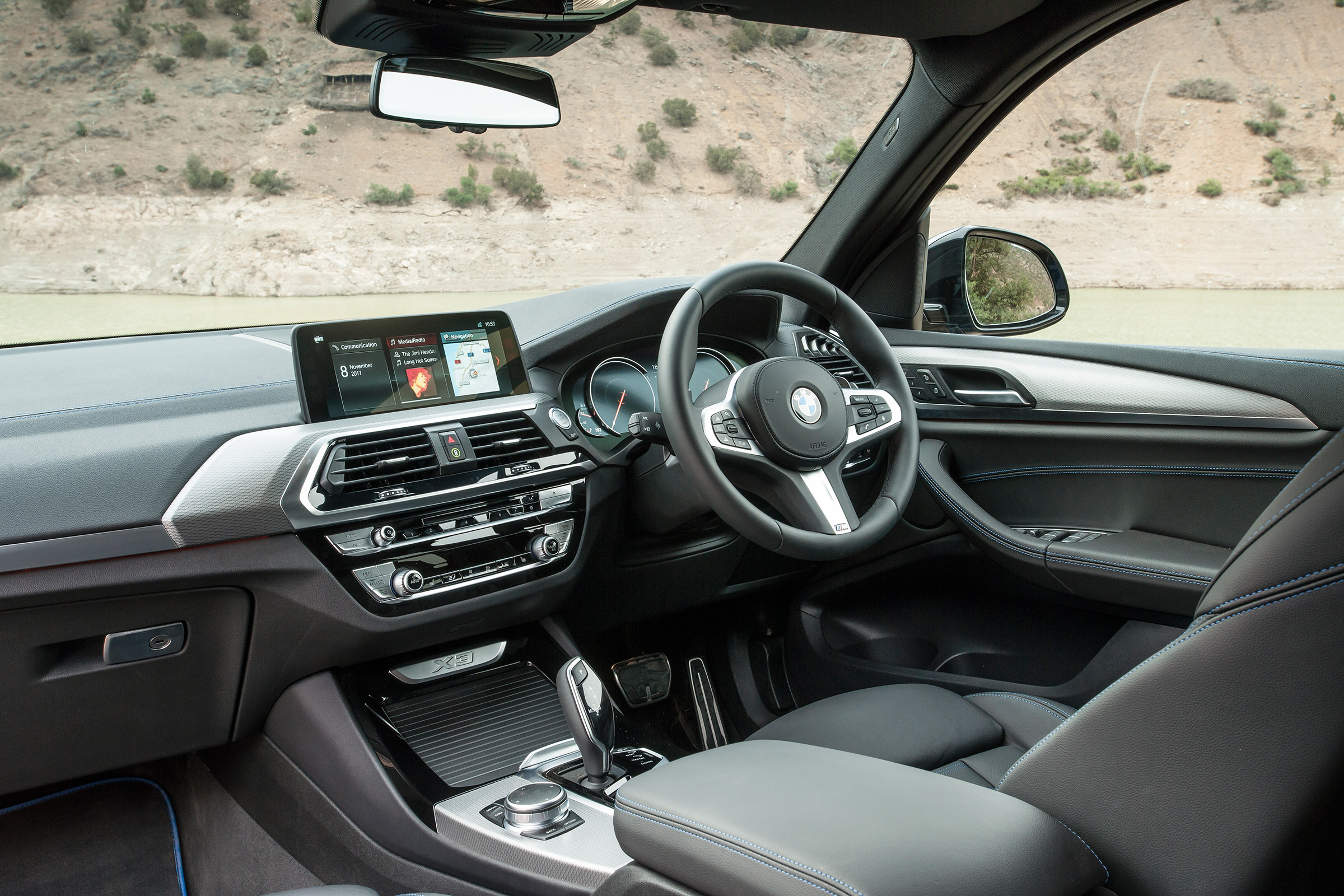 BMW X3 - cabin