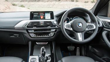 BMW X3 - dash