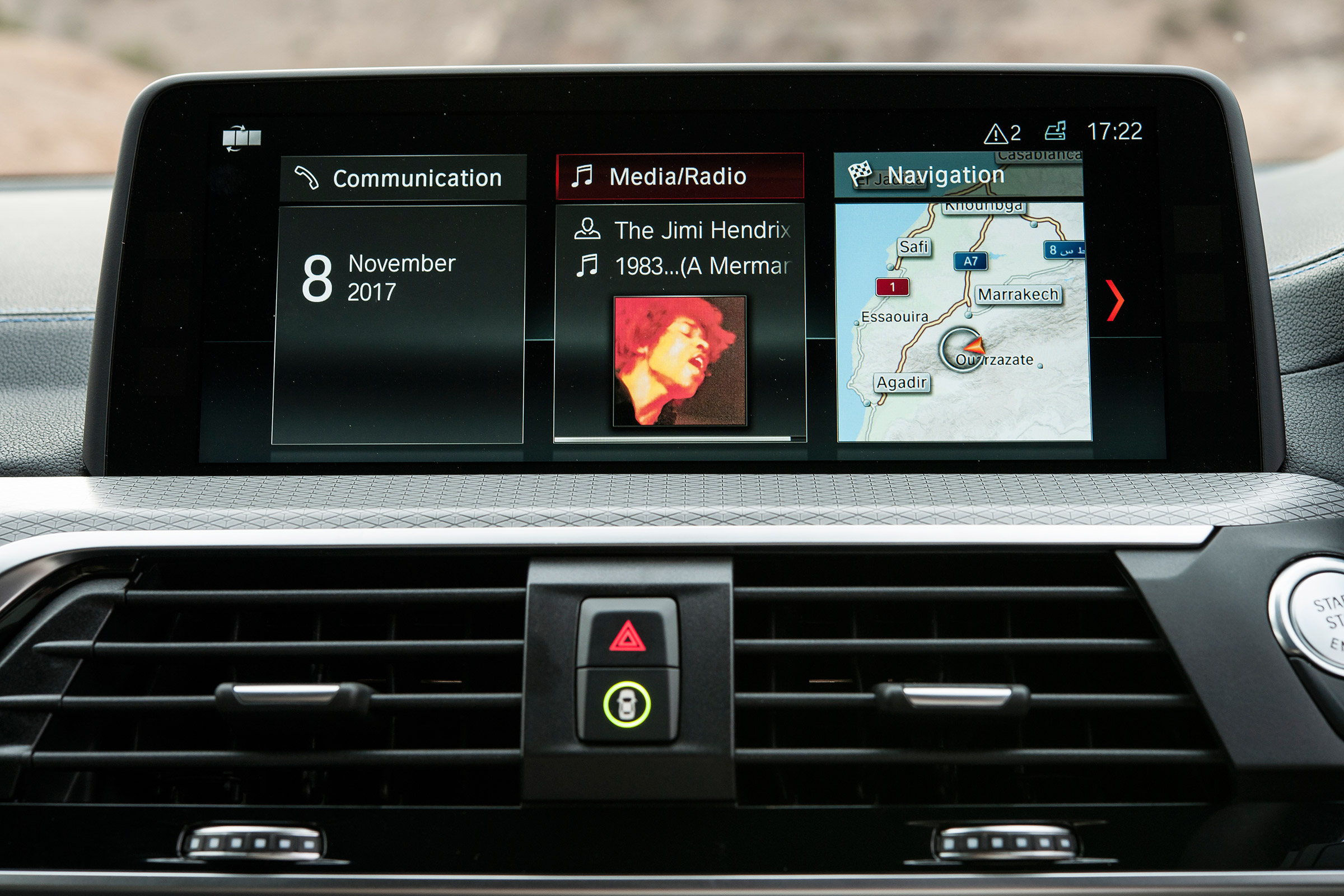 BMW X3 - infotainment