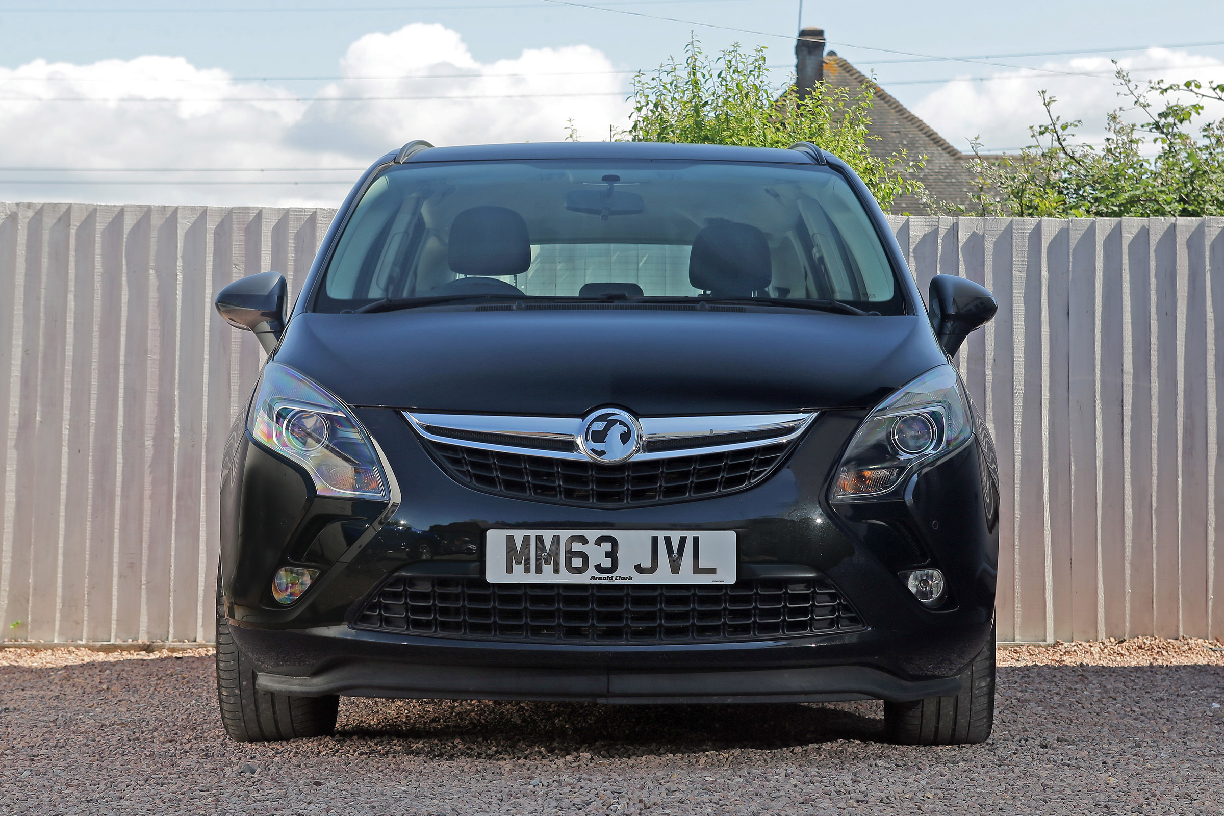 Used Vauxhall Zafira Tourer - full front