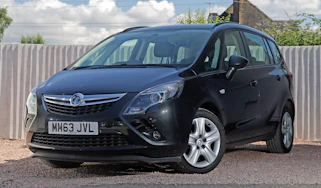 Used Vauxhall Zafira Tourer - front