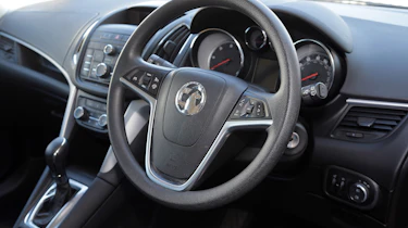 Used Vauxhall Zafira Tourer - steering wheel