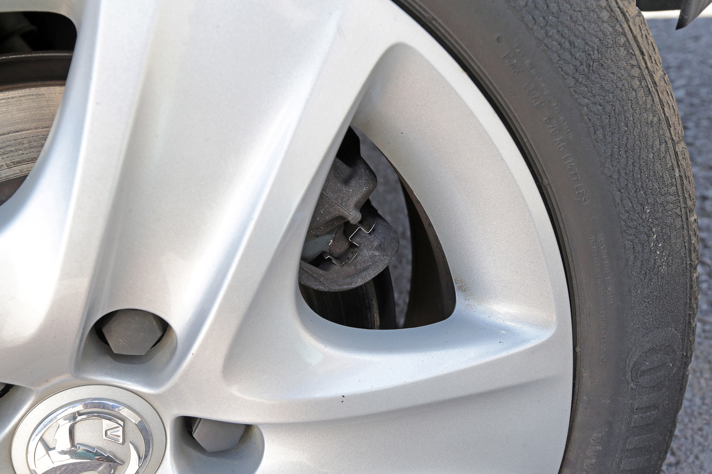 Used Vauxhall Zafira Tourer - wheel detail